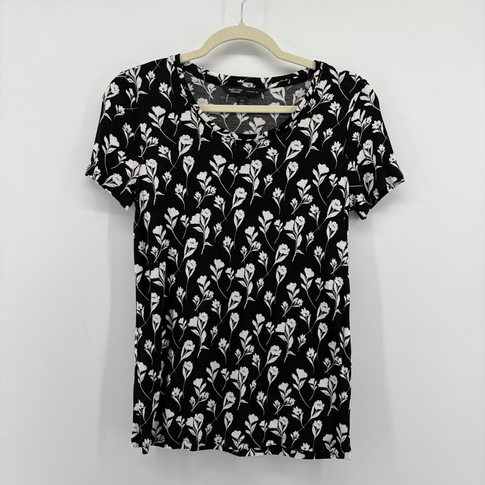 Simply Vera Vera Wang Modern Tee Black White Floral Rayon Short Sleeve Size XS